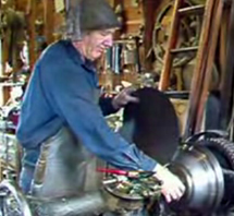 Metal spinning lather